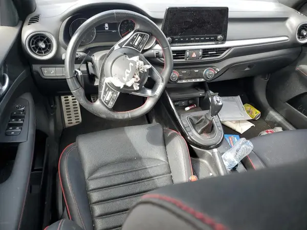 3KPF44AC7RE735044 2024 KIA FORTE - Image 8