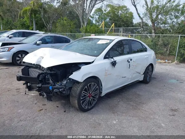 3KPF44AC7RE747274 2024 KIA FORTE - Image 2