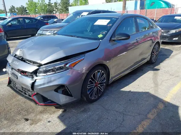 3KPF44AC7RE802984 2024 KIA FORTE - Image 2