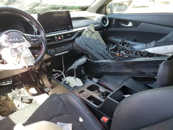 3KPF44AC7RE821258 2024 KIA FORTE - Image 8