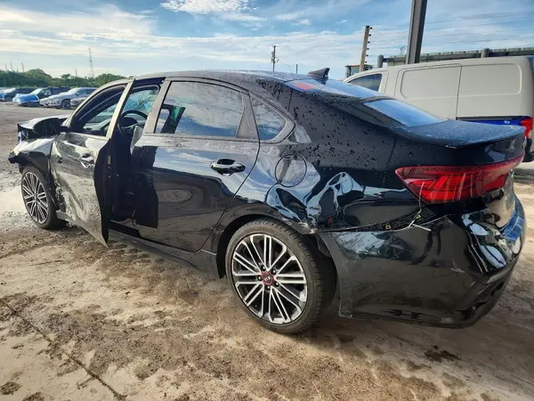 3KPF44AC8ME272596 2021 KIA FORTE - Image 2