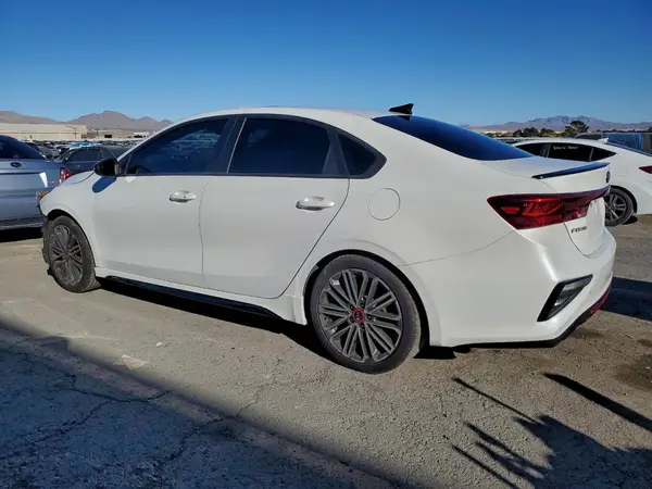 3KPF44AC8ME358586 2021 KIA FORTE - Image 2