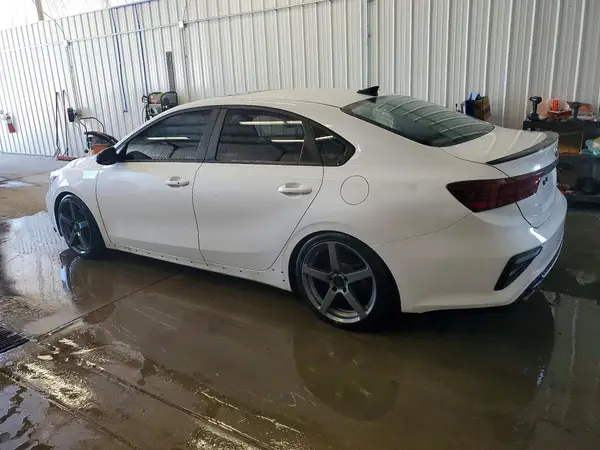 3KPF44AC8ME401369 2021 KIA FORTE - Image 2
