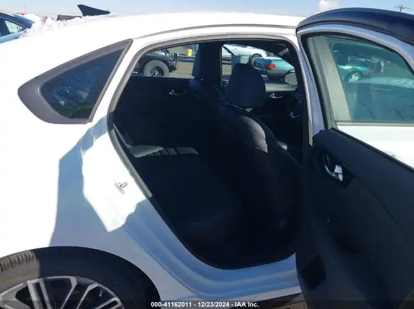 3KPF44AC8NE430419 2022 KIA FORTE - Image 8