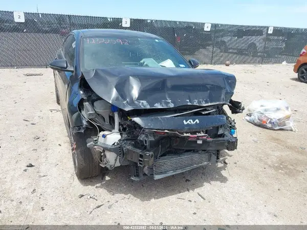 3KPF44AC8NE447642 2022 KIA FORTE - Image 1