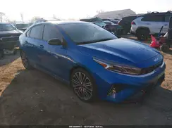 3KPF44AC8NE464702 2022 KIA FORTE