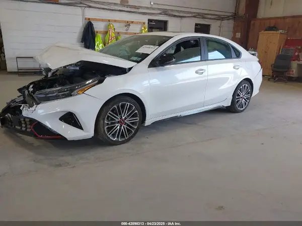 3KPF44AC8NE469933 2022 KIA FORTE - Image 2