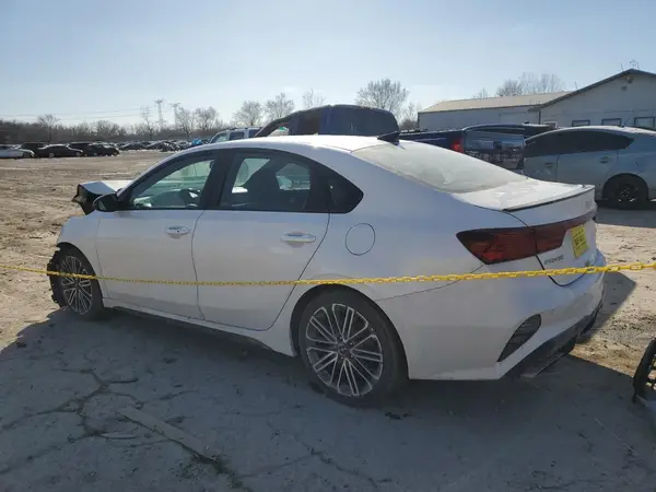 3KPF44AC8NE488238 2022 KIA FORTE - Image 2