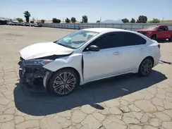 3KPF44AC8NE495626 2022 KIA FORTE