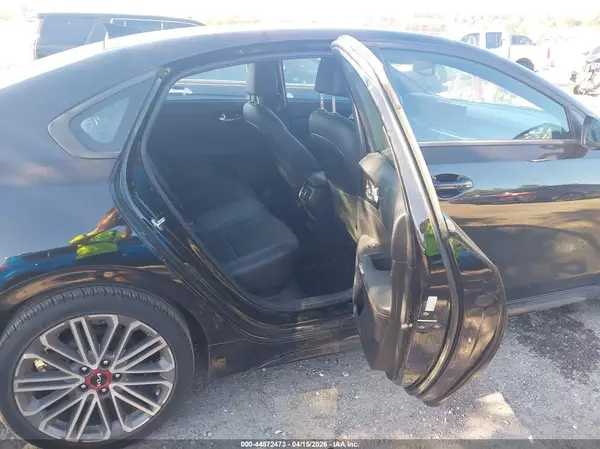 3KPF44AC8PE525579 2023 KIA FORTE - Image 8