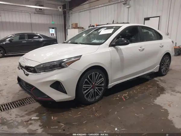 3KPF44AC8PE539613 2023 KIA FORTE - Image 2