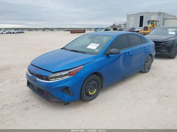 3KPF44AC8PE565600 2023 KIA FORTE - Image 2