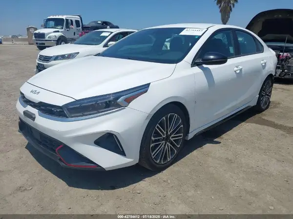 3KPF44AC8PE582638 2023 KIA FORTE - Image 2