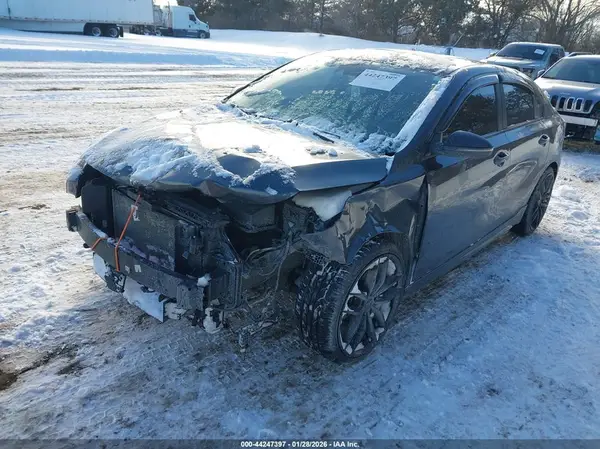 3KPF44AC8PE592067 2023 KIA FORTE - Image 2