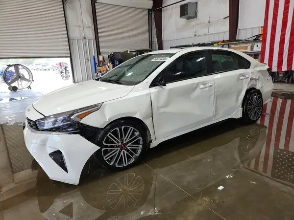 3KPF44AC8PE592392 2023 KIA FORTE - Image 1