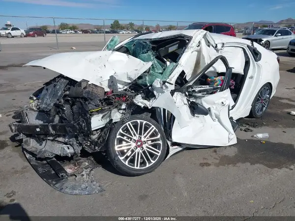 3KPF44AC8PE595941 2023 KIA FORTE - Image 2