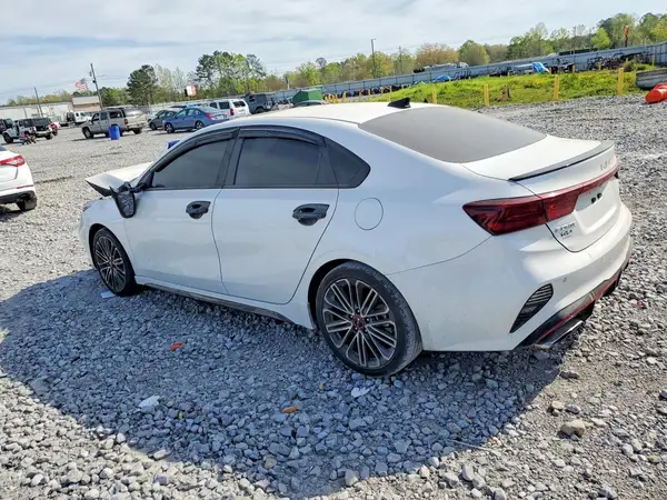 3KPF44AC8RE714719 2024 KIA FORTE - Image 2