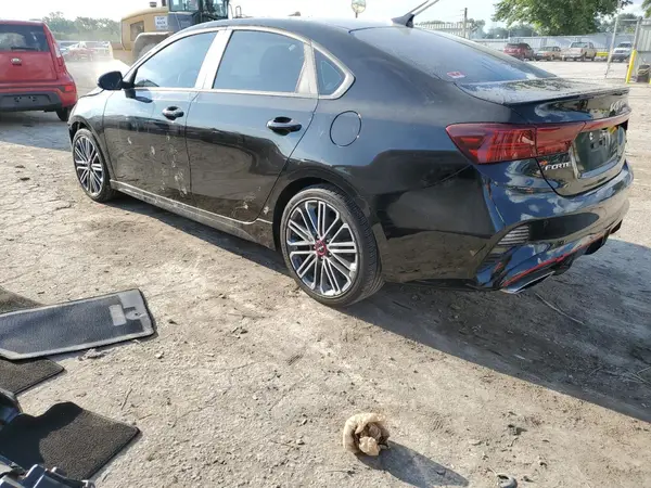 3KPF44AC8RE716485 2024 KIA FORTE - Image 2