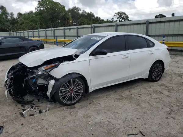 3KPF44AC8RE821253 2024 KIA FORTE - Image 1