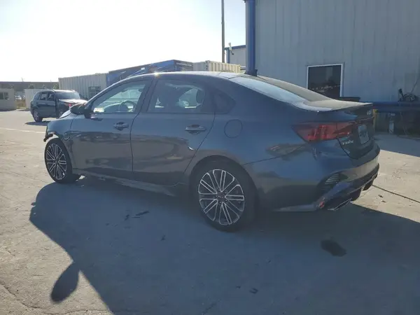 3KPF44AC9NE437136 2022 KIA FORTE - Image 2