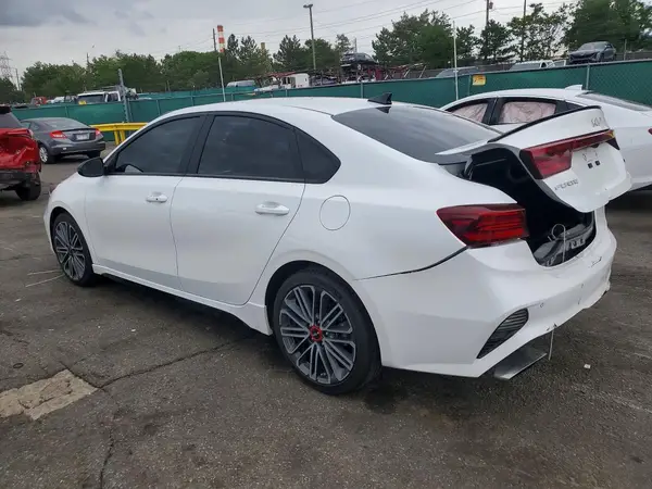 3KPF44AC9NE449724 2022 KIA FORTE - Image 2