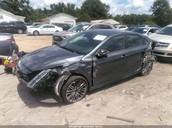 3KPF44AC9NE465888 2022 KIA FORTE - Image 2