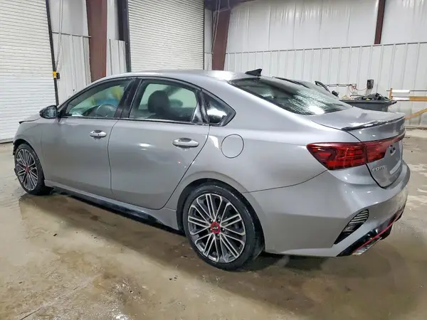3KPF44AC9NE476924 2022 KIA FORTE - Image 2