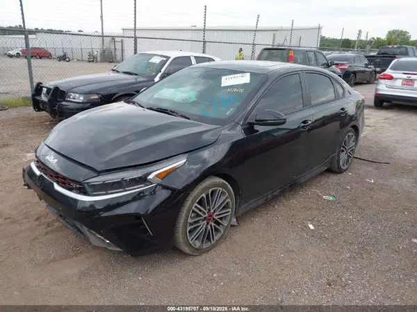 3KPF44AC9NE483033 2022 KIA FORTE - Image 2