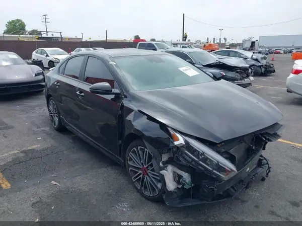 3KPF44AC9NE492704 2022 KIA FORTE - Image 1