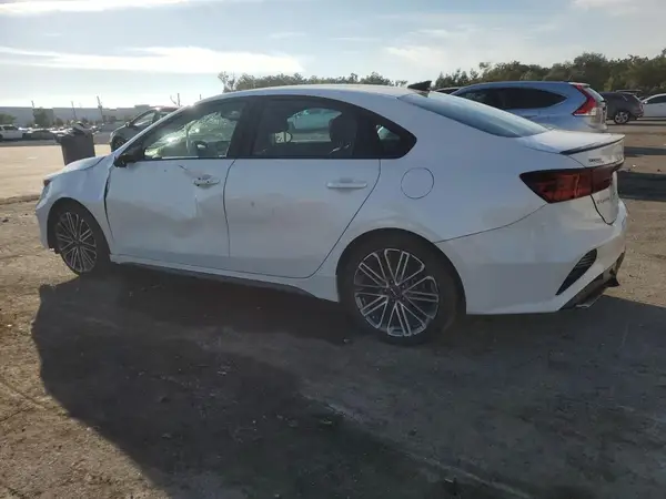 3KPF44AC9NE494467 2022 KIA FORTE - Image 2