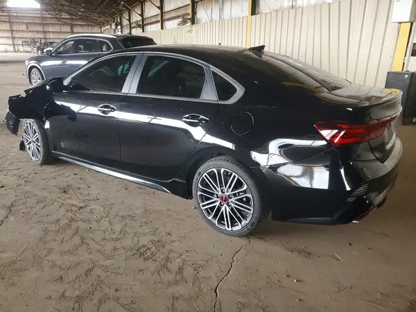 3KPF44AC9NE500266 2022 KIA FORTE - Image 2