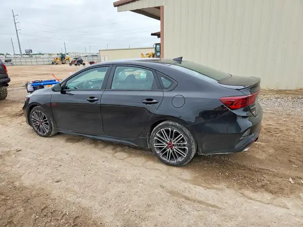 3KPF44AC9PE525574 2023 KIA FORTE - Image 2