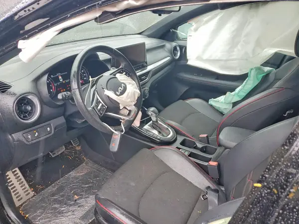 3KPF44AC9PE525588 2023 KIA FORTE - Image 8