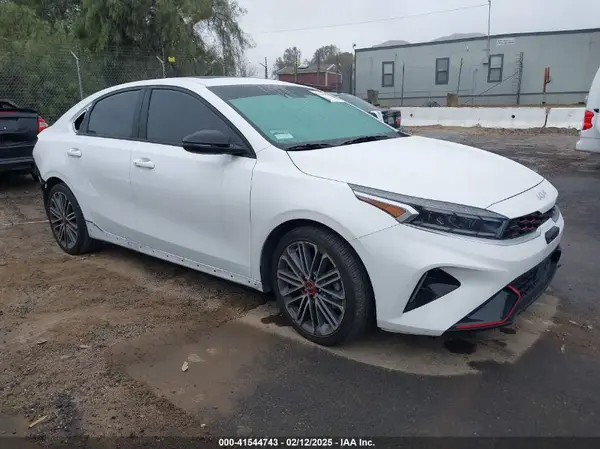 3KPF44AC9PE575097 2023 KIA FORTE - Image 1
