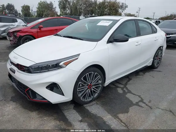3KPF44AC9PE584124 2023 KIA FORTE - Image 2