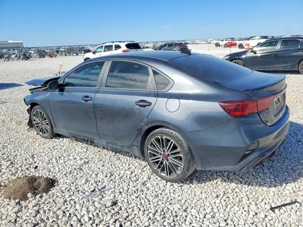 3KPF44AC9PE589422 2023 KIA FORTE - Image 2