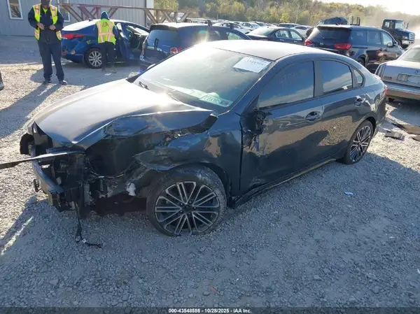 3KPF44AC9PE627554 2023 KIA FORTE - Image 2