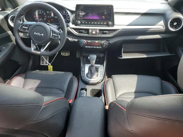 3KPF44AC9RE693878 2024 KIA FORTE - Image 8