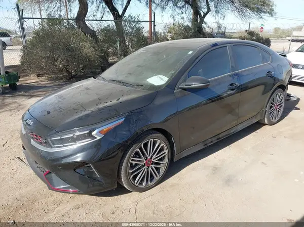 3KPF44AC9RE800184 2024 KIA FORTE - Image 2