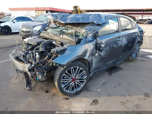 3KPF44ACXNE475653 2022 KIA FORTE - Image 2