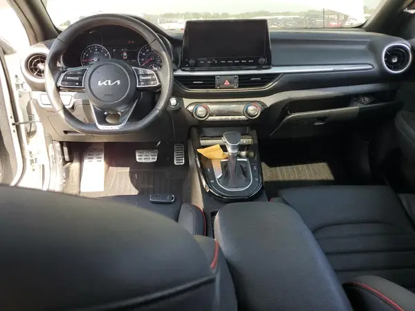 3KPF44ACXPE519248 2023 KIA FORTE - Image 8