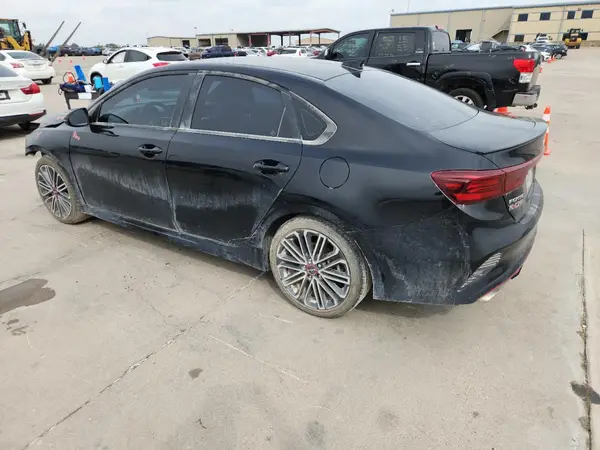 3KPF44ACXPE556087 2023 KIA FORTE - Image 2