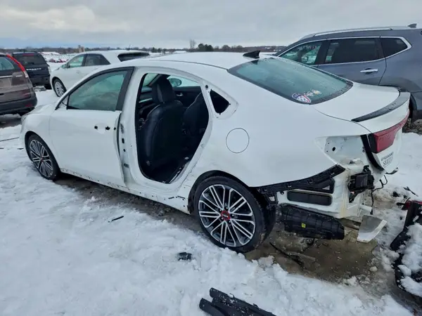 3KPF44ACXPE618927 2023 KIA FORTE - Image 2