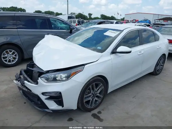 3KPF54AD0KE021266 2019 KIA FORTE - Image 2