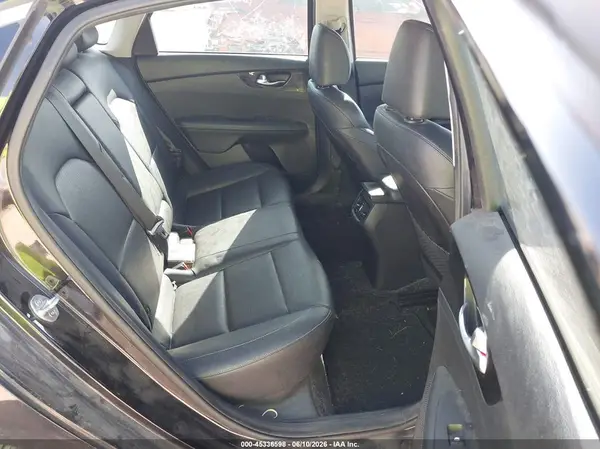 3KPF54AD0KE029643 2019 KIA FORTE - Image 8