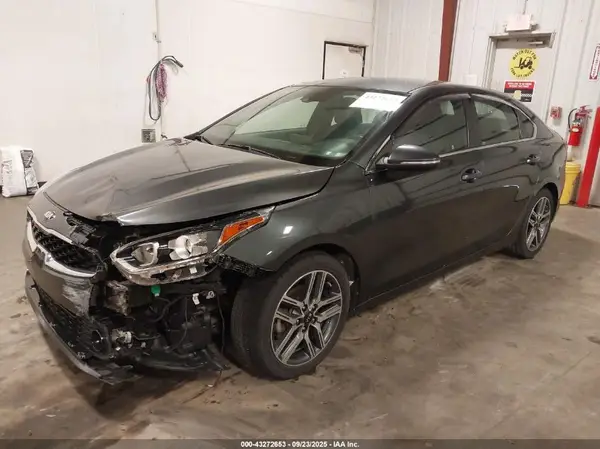 3KPF54AD0KE032719 2019 KIA FORTE - Image 2