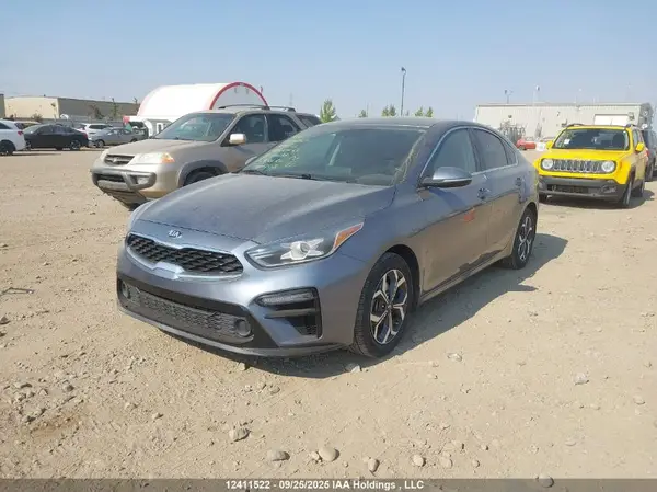 3KPF54AD0KE034633 2019 KIA FORTE - Image 2