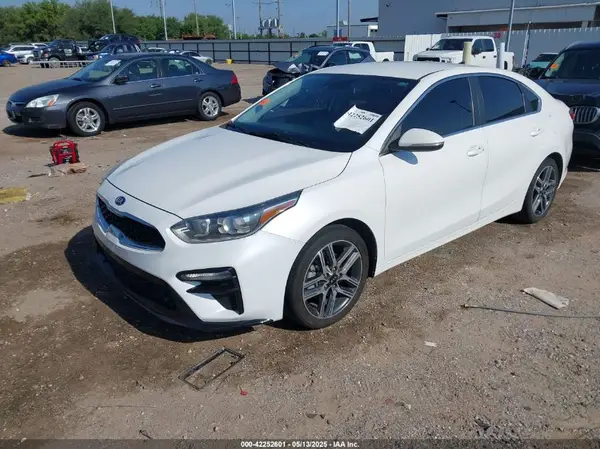 3KPF54AD0LE244828 2020 KIA FORTE - Image 2