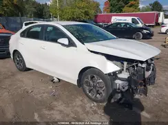 3KPF54AD0ME370396 2021 KIA FORTE