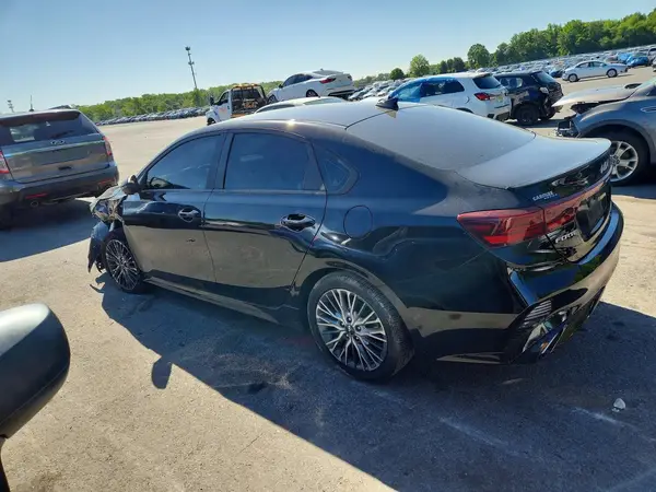 3KPF54AD0NE425771 2022 KIA FORTE - Image 2
